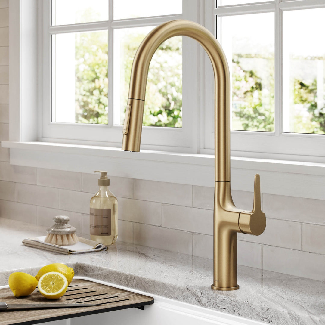 2-Function 1-Handle 1-Hole Pulldown Sprayer Brass Kitchen Faucet