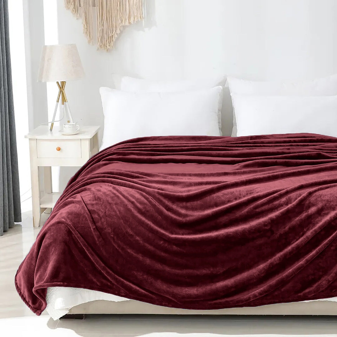 Cozy Microfiber Extra Soft Solid Color Throw Bed Blanket
