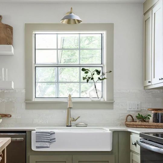31-Inch Fireclay White Farmhouse Kitchen Sink - 31 X 18 X 8.75 Inches