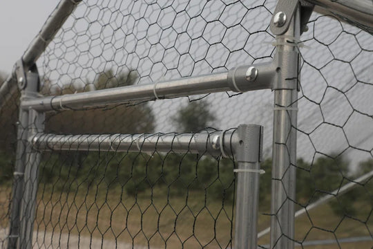 Crellen Metal Chicken Run Coop, Walk-In Poultry Cage with Waterproof & Anti-Uv Cover Lockable Door Design
