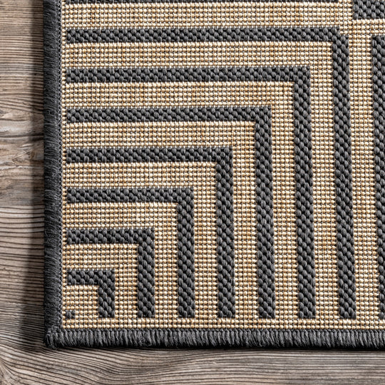 Leah Classic Bordered Indoor/Outdoor Area Rug