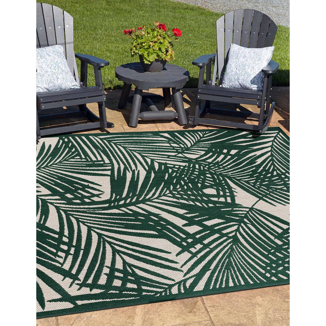 Contemporary Palm Leaf Textured Flat Weave Indoor/Outdoor Area Rug
