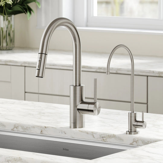 2-Function 1-Handle 1-Hole Pulldown Sprayer Brass Kitchen Faucet