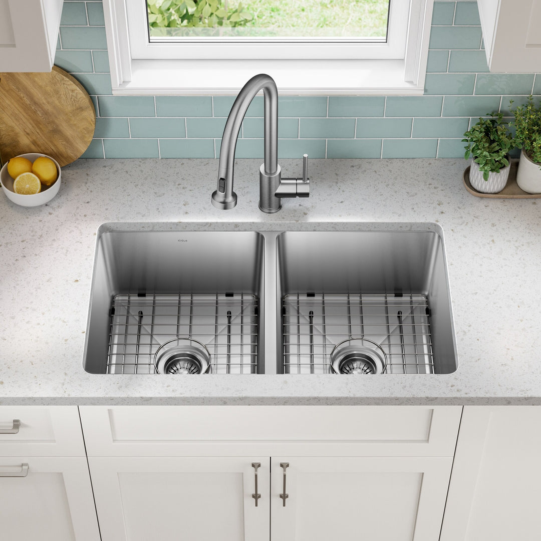 Fairlane Undermount 18 Gauge Stainless Steel Kitchen Sink