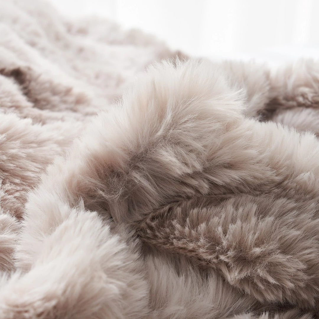 Snowball® Chunky Bunny - ® Blanket - Taupe Desert