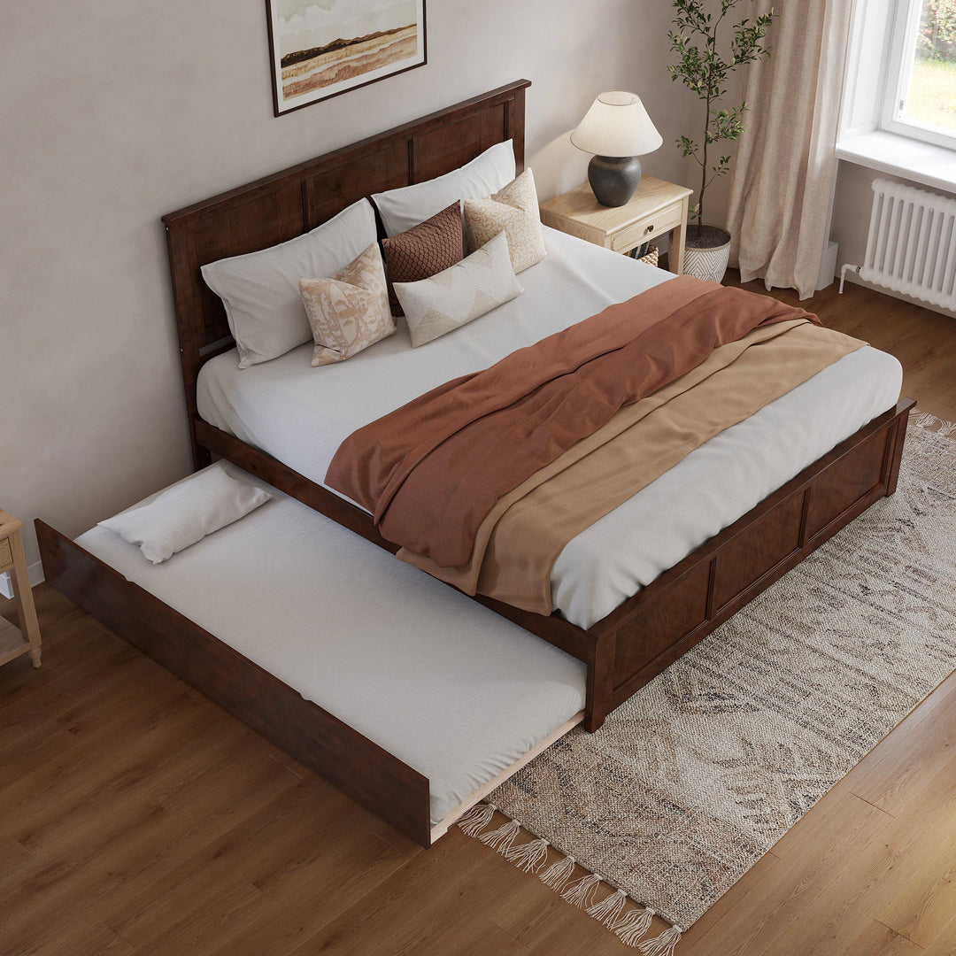 Madison Platform Bed with Matching Footboard & Trundle
