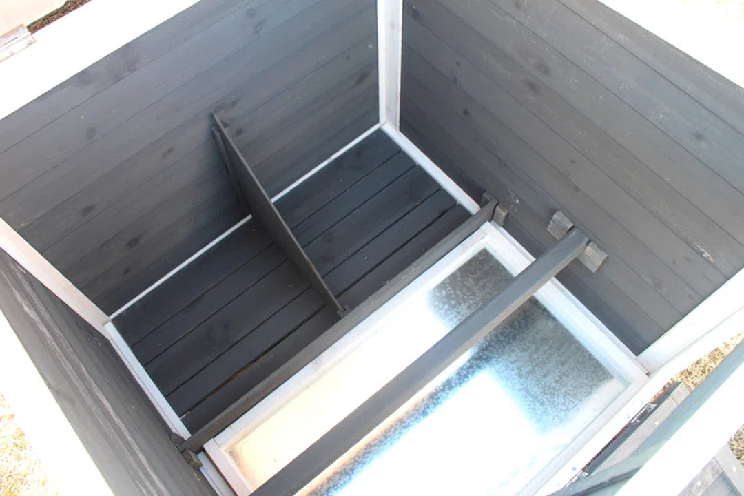 6.04 Square Feet Chicken Coop with Nesting Box for up to 1 Chickens