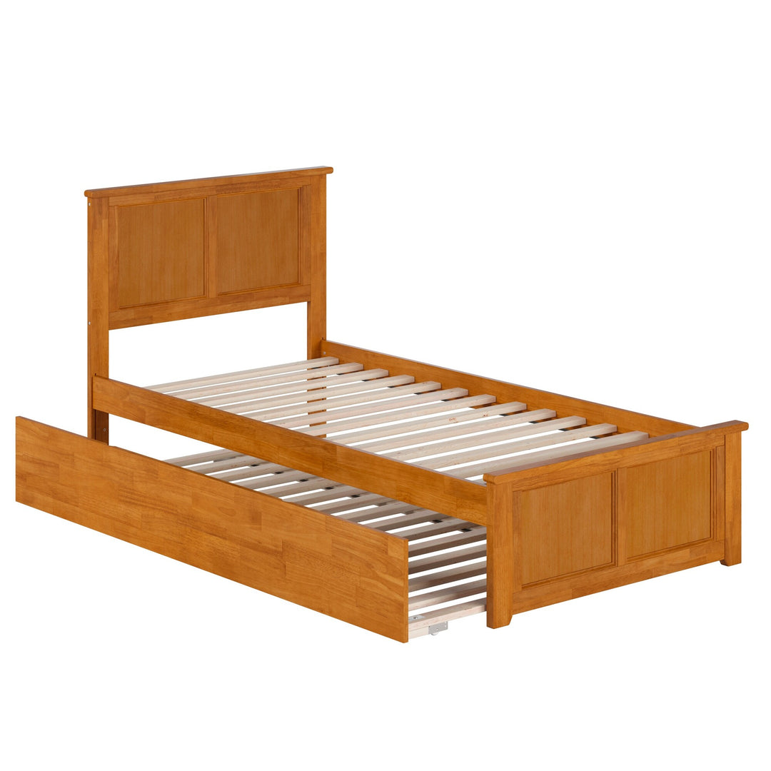 Madison Platform Bed with Matching Footboard & Trundle