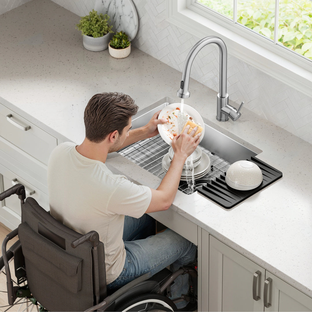 Fairlane Undermount 18 Gauge Stainless Steel Kitchen Sink
