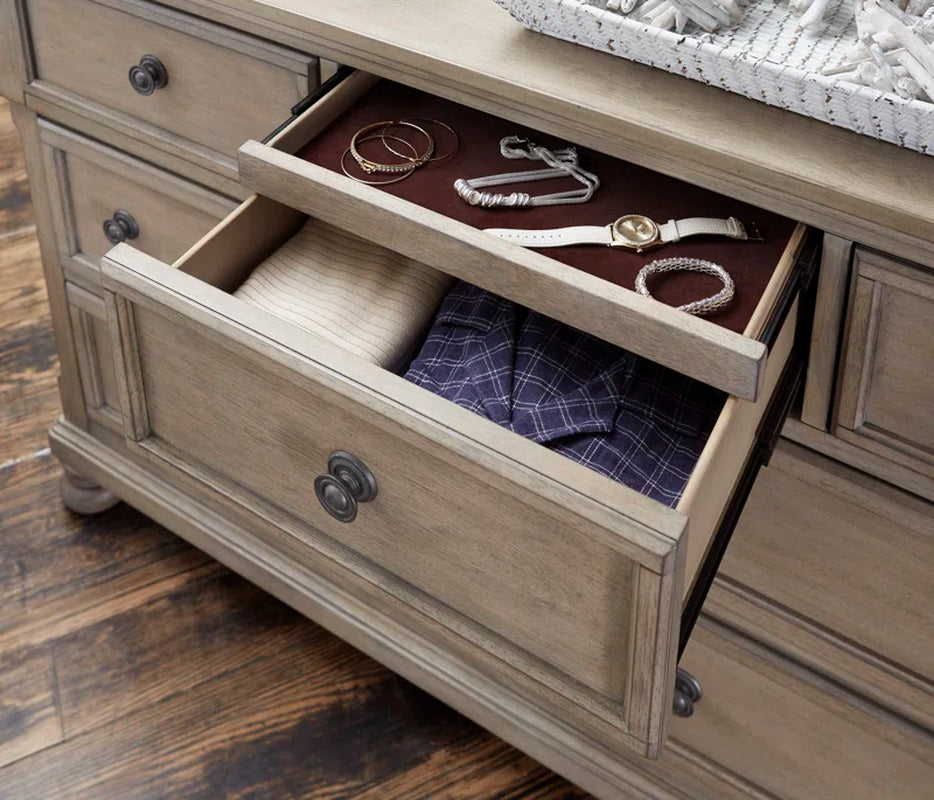 Alek 64.75'' W 7 - Drawer Dresser