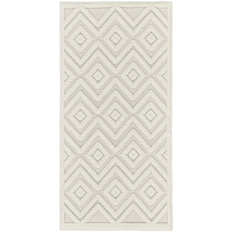 Versatile Indoor/Outdoor Geometric Flatweave Area Rug