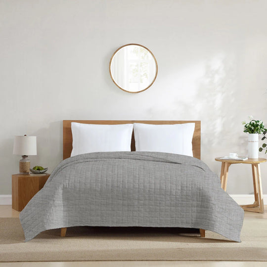 Lux Ultra-Soft Lightweight California Square Quilt