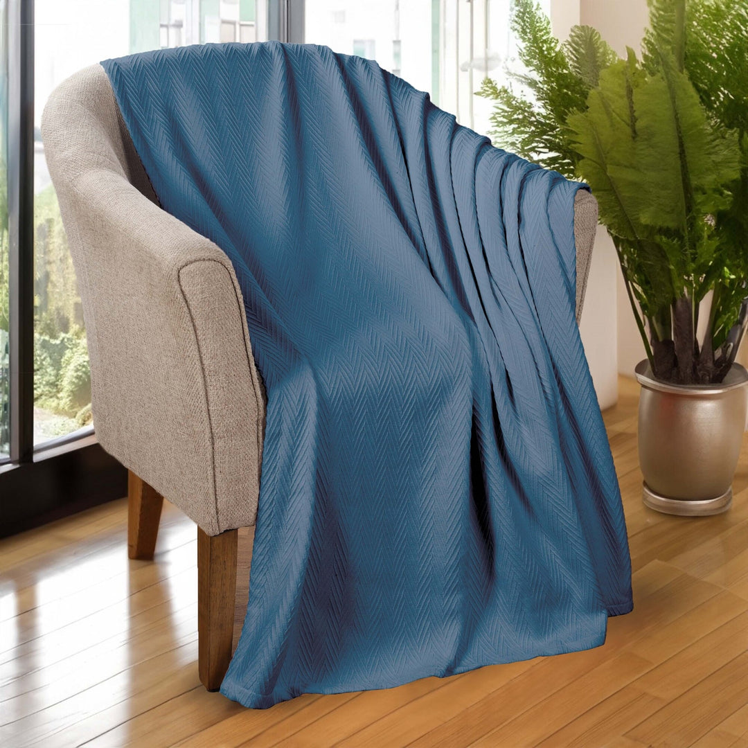 Metro Zig-Zag Chevron All-Season Bedding Cotton Blanket
