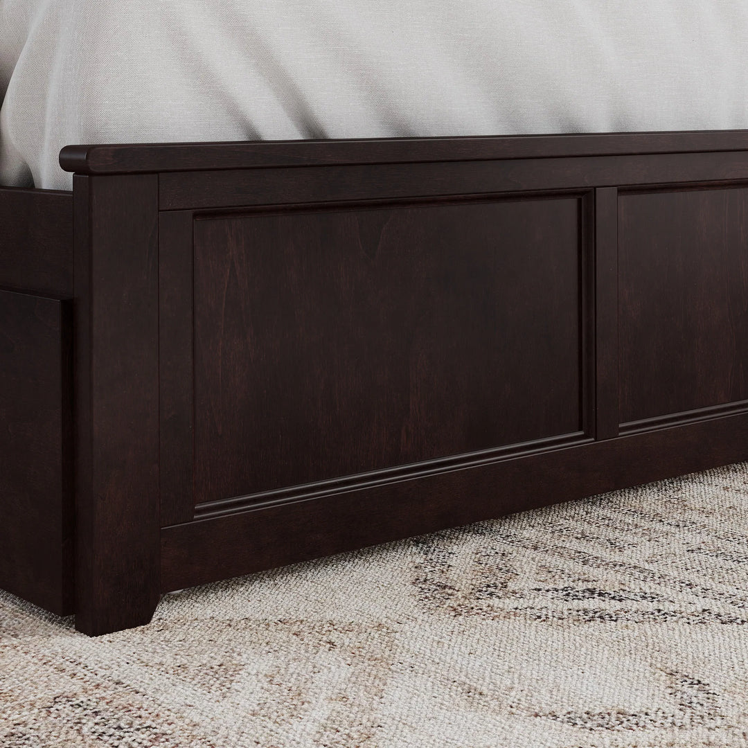 Madison Platform Bed with Matching Footboard & Trundle