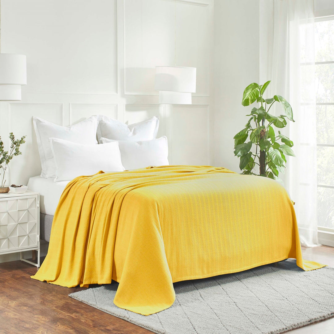 Metro Zig-Zag Chevron All-Season Bedding Cotton Blanket