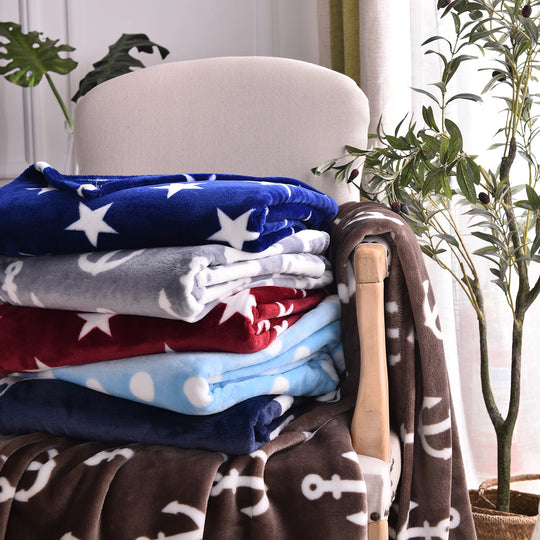 Luxuriously Velvety Plush Blanket Soft Lightweight Blanket