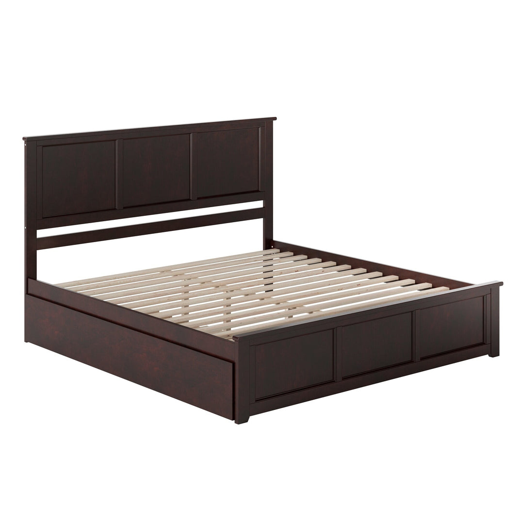 Madison Platform Bed with Matching Footboard & Trundle