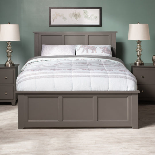 Madison Platform Bed with Matching Footboard & Trundle