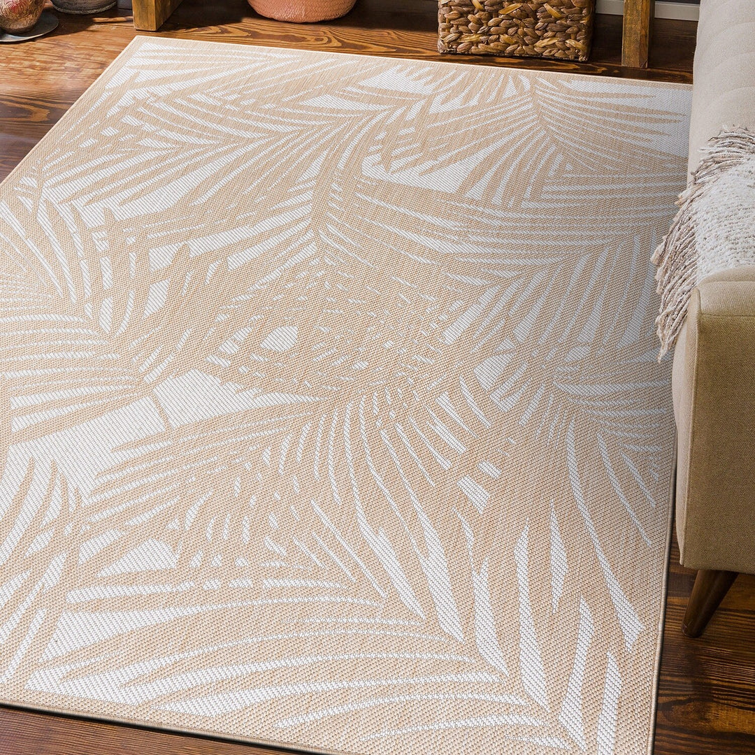 Contemporary Palm Leaf Textured Flat Weave Indoor/Outdoor Area Rug