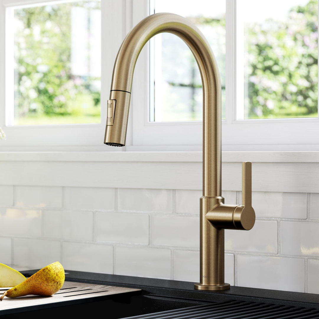 2-Function 1-Handle 1-Hole Pulldown Sprayer Brass Kitchen Faucet
