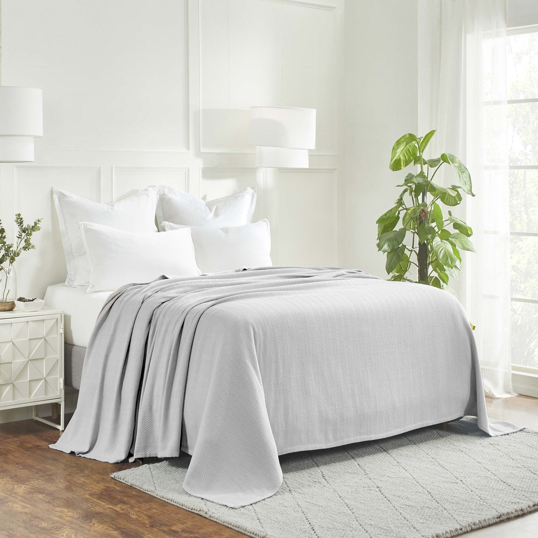 Metro Zig-Zag Chevron All-Season Bedding Cotton Blanket