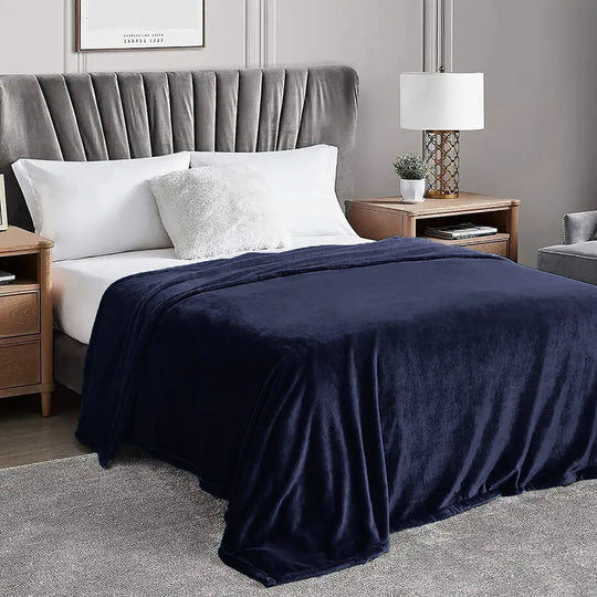 Cozy Microfiber Extra Soft Solid Color Throw Bed Blanket