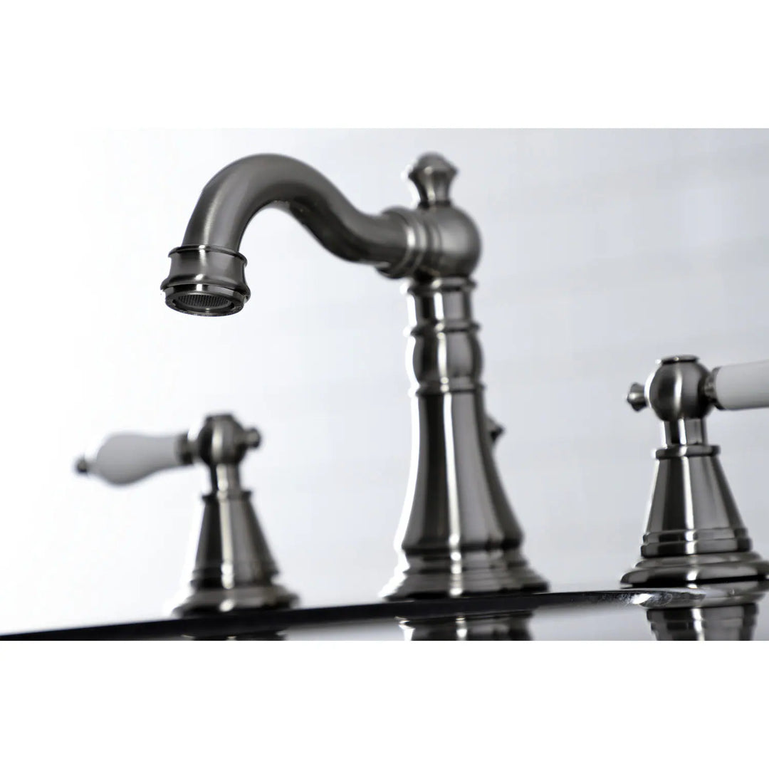 English Classic Widespread Bathroom Faucet