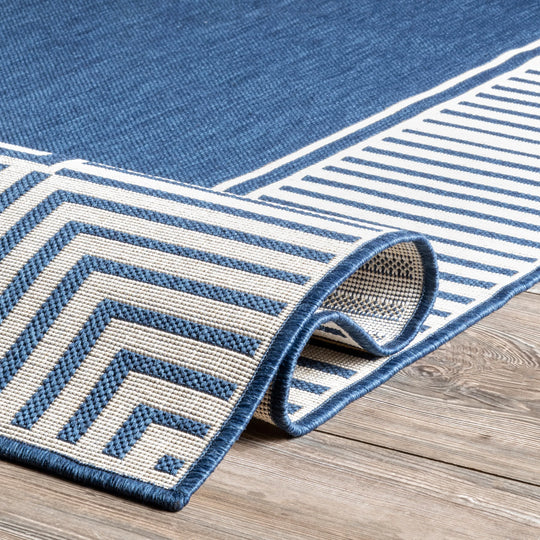 Leah Classic Bordered Indoor/Outdoor Area Rug