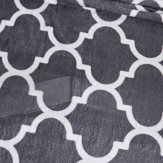 Luxuriously Velvety Plush Blanket Soft Lightweight Blanket