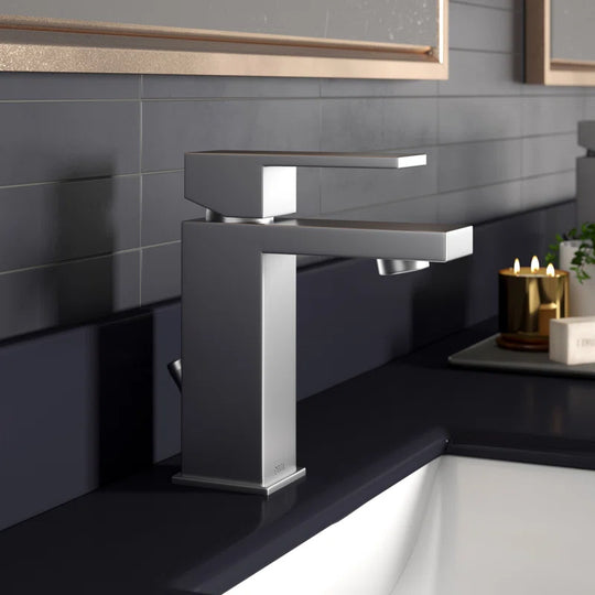 Modern Single Hole Bathroom Faucet with Drain Assembly, Single Handle Bathroom Sink Faucet