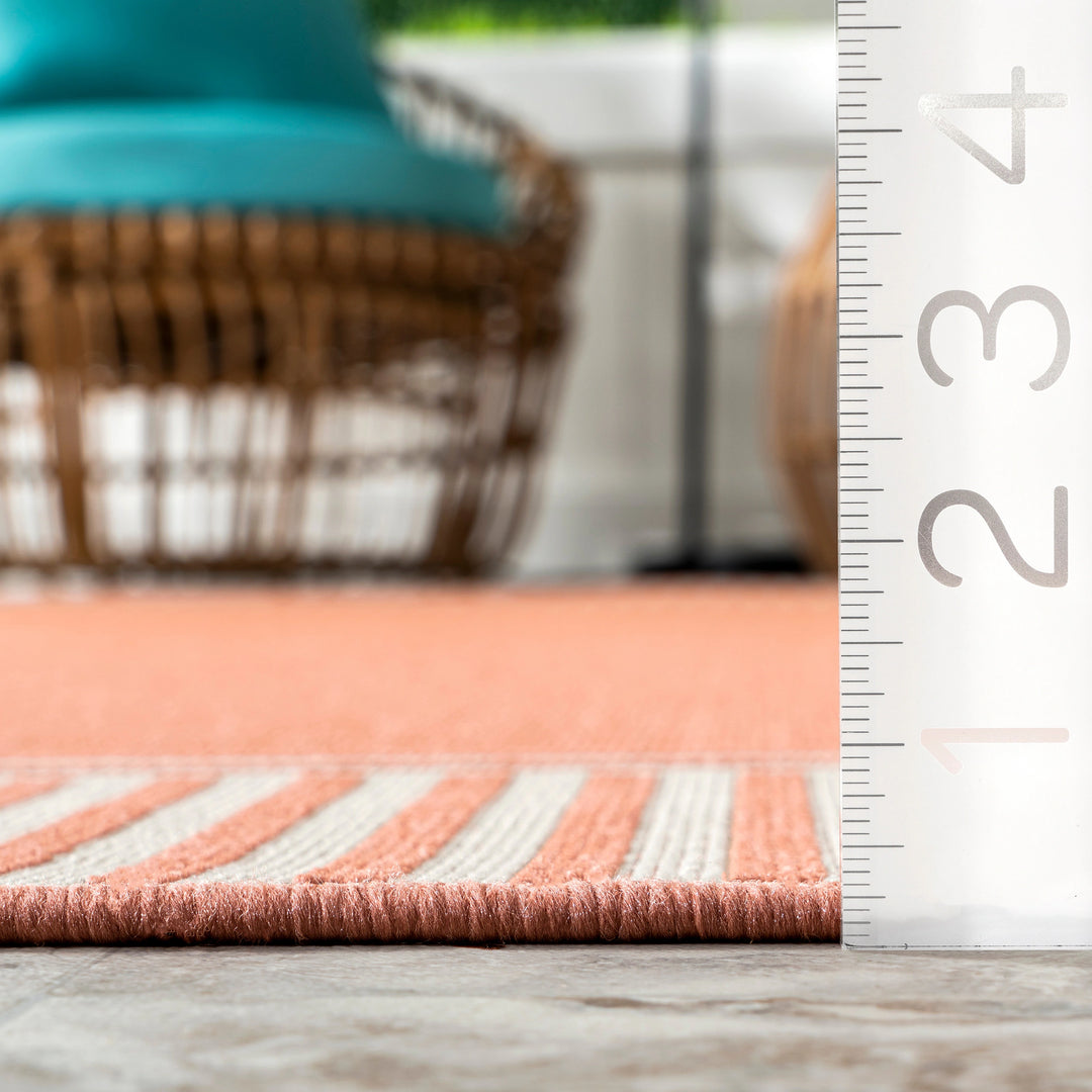 Leah Classic Bordered Indoor/Outdoor Area Rug