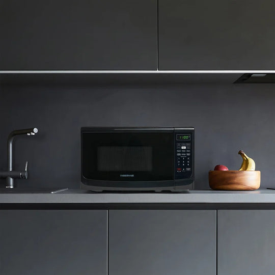Countertop Microwave .7 Cu. Ft. 700-Watt Compact Microwave Oven
