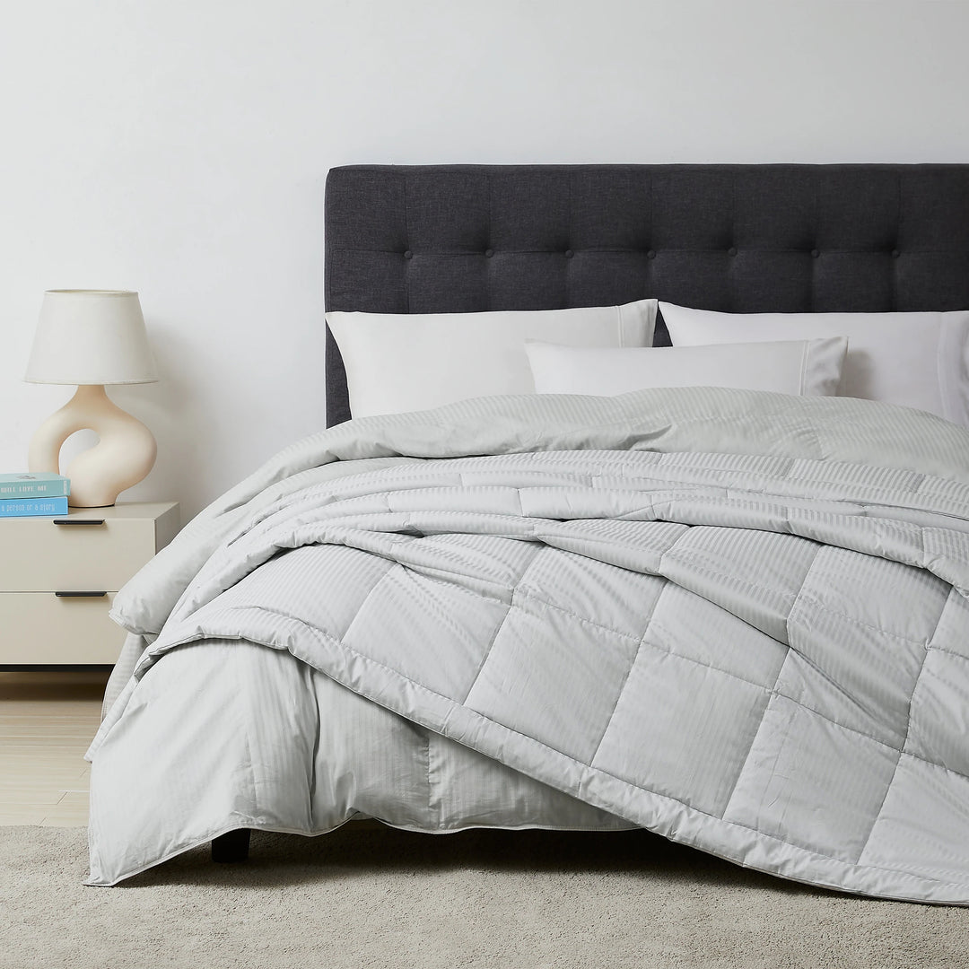 World'S Biggest Blanket - Colossal Size down Alternative Blanket