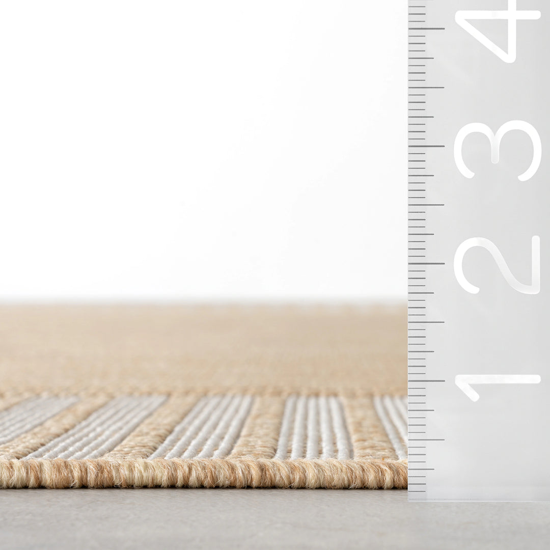 Leah Classic Bordered Indoor/Outdoor Area Rug