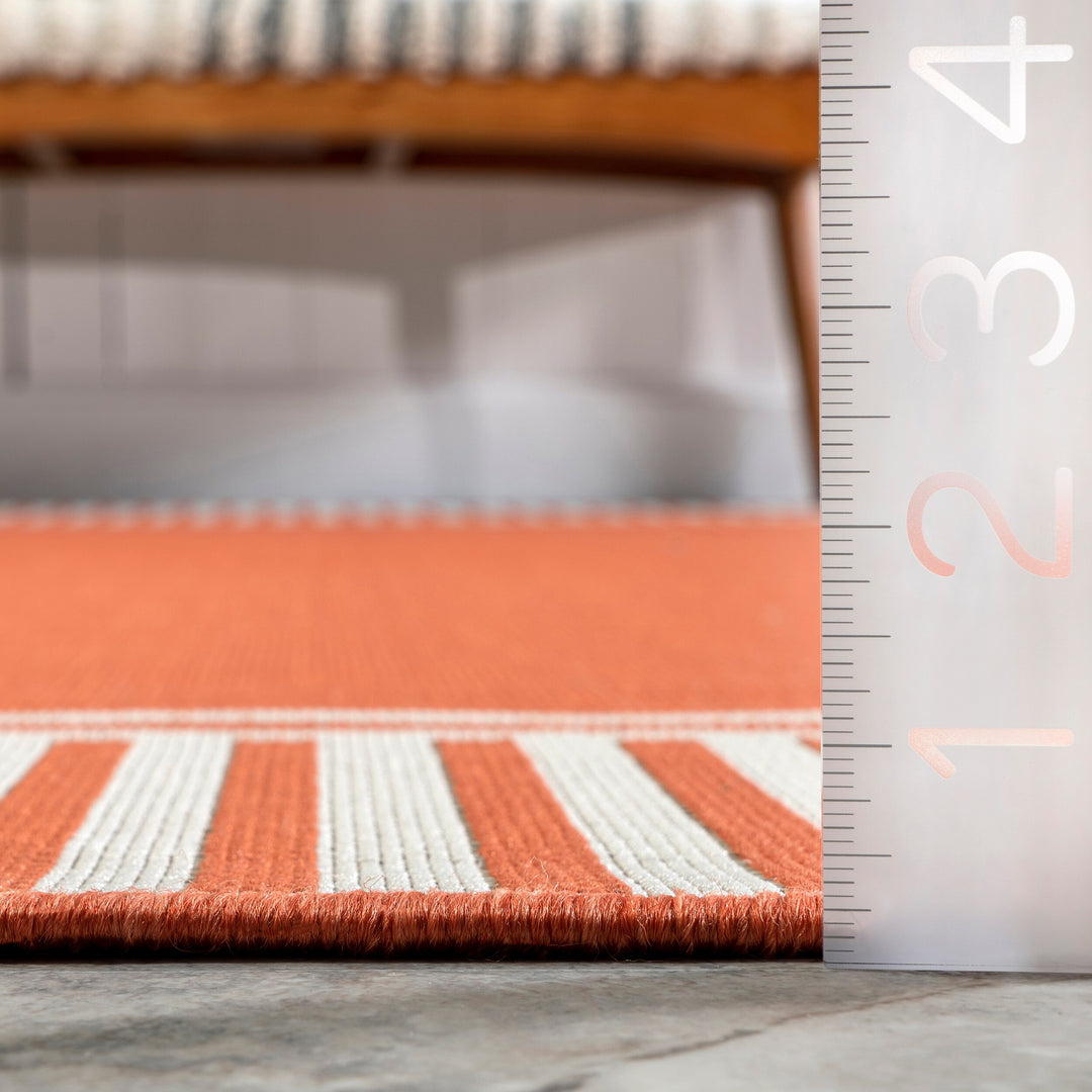 Leah Classic Bordered Indoor/Outdoor Area Rug