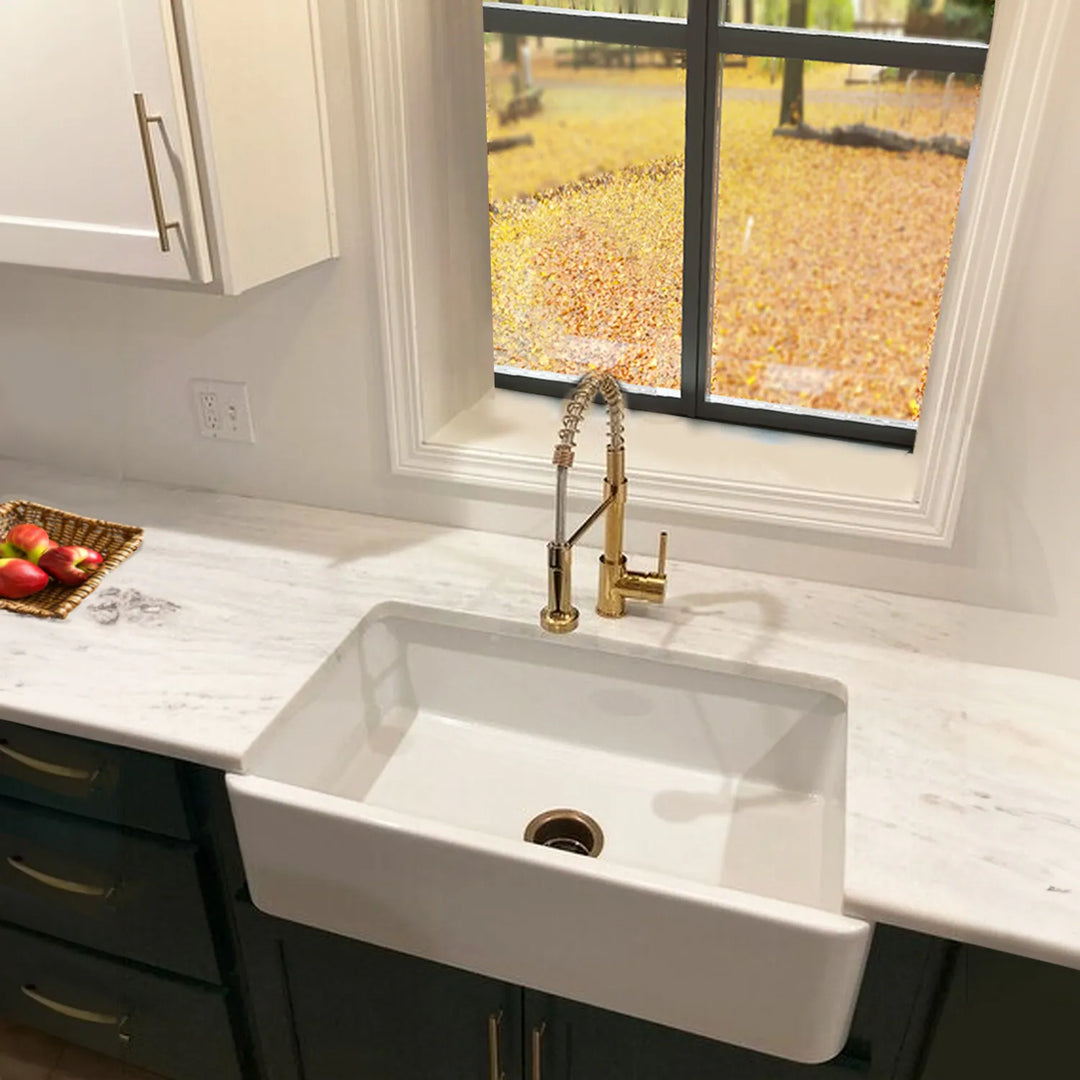31-Inch Fireclay White Farmhouse Kitchen Sink - 31 X 18 X 8.75 Inches