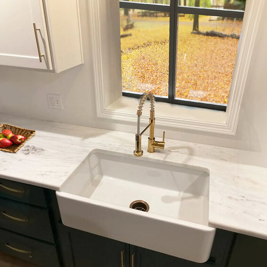 31-Inch Fireclay White Farmhouse Kitchen Sink - 31 X 18 X 8.75 Inches