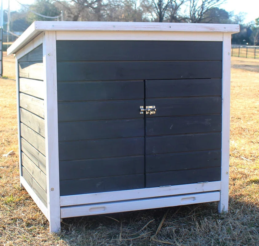 6.04 Square Feet Chicken Coop with Nesting Box for up to 1 Chickens