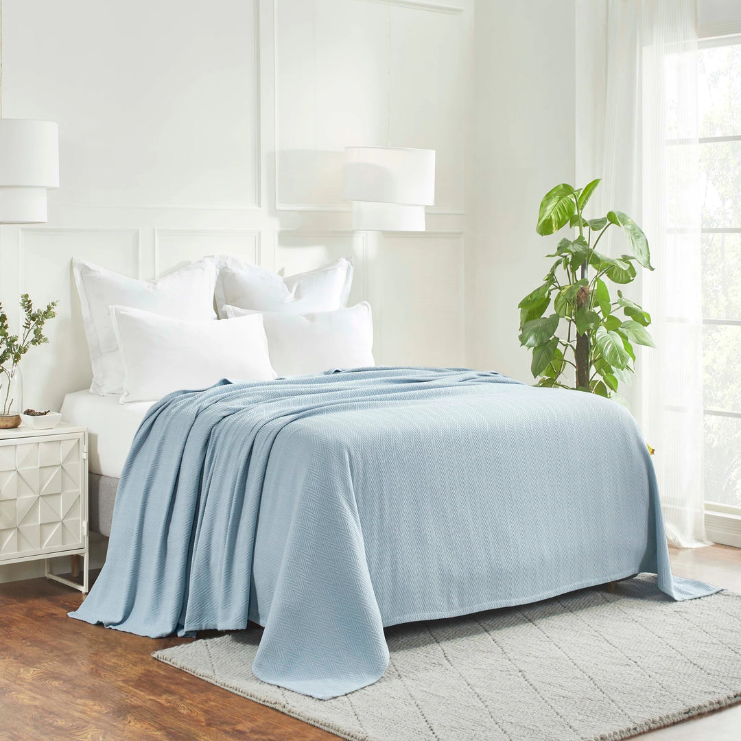 Metro Zig-Zag Chevron All-Season Bedding Cotton Blanket