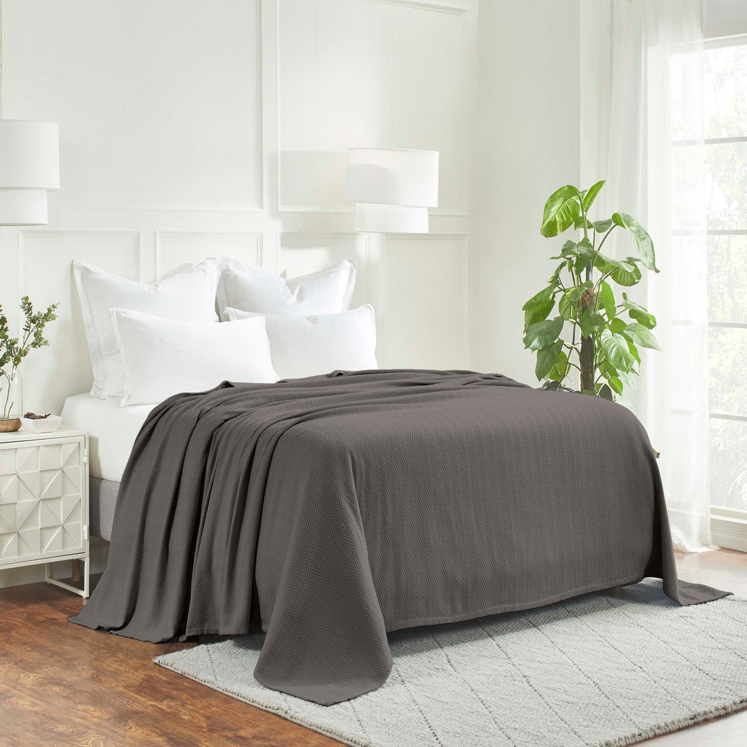 Metro Zig-Zag Chevron All-Season Bedding Cotton Blanket