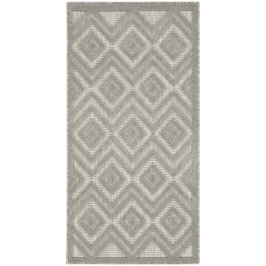Versatile Indoor/Outdoor Geometric Flatweave Area Rug