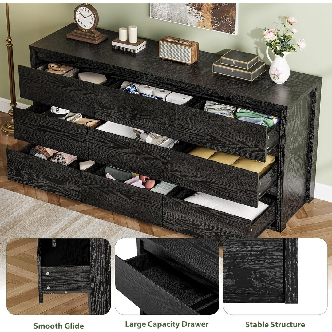 7-Drawer Dresser for Bedroom,Wide Wood Chest with Handle-Free Design,Modern Storage Cabinet for Living Room or Entryway