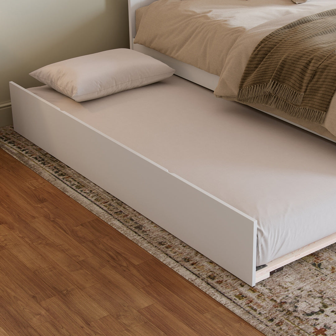 Madison Platform Bed with Matching Footboard & Trundle