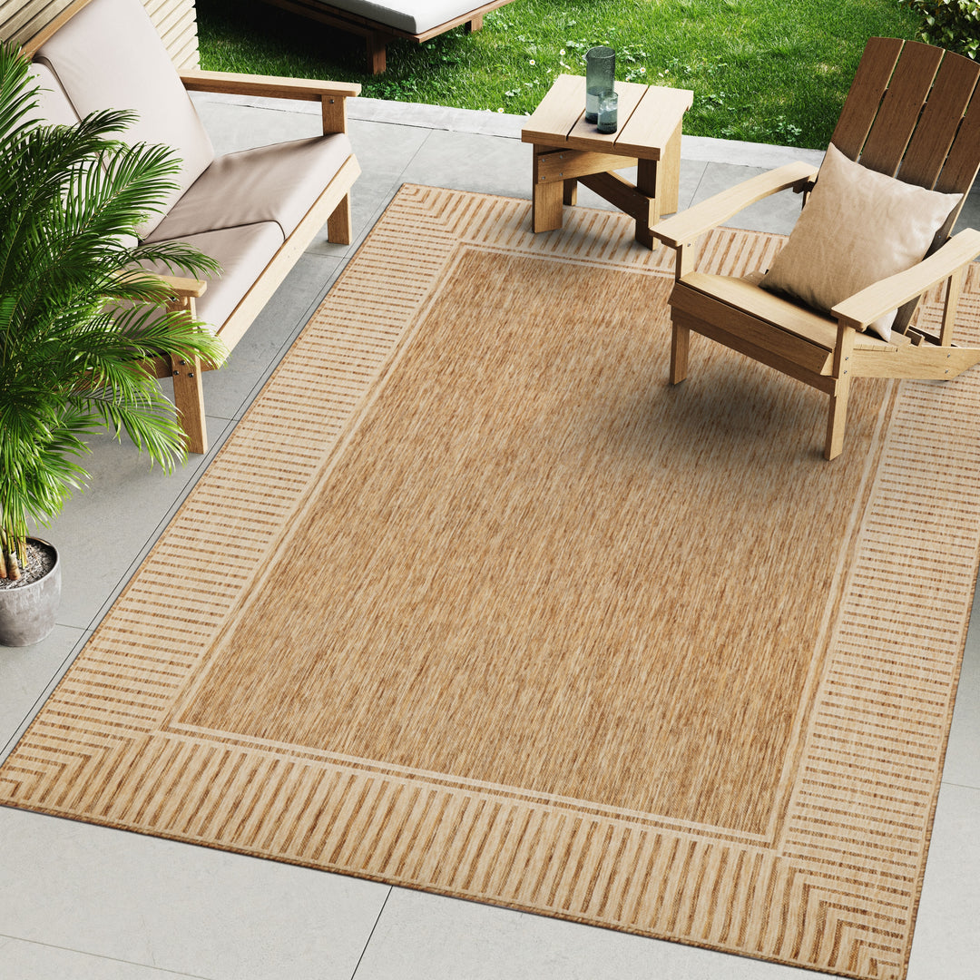 Leah Classic Bordered Indoor/Outdoor Area Rug