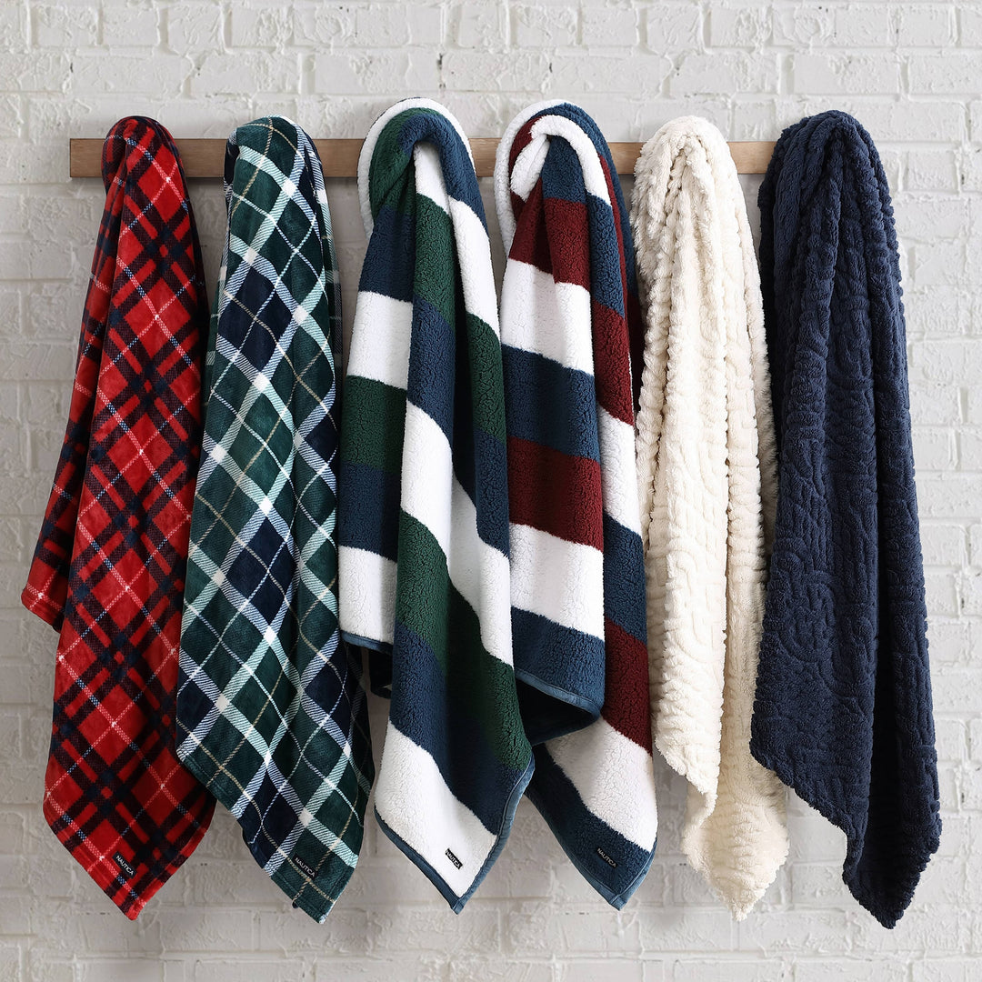 Printed Sherpa Throw Blanket with Solid Ribbed Plush Knit Reverse (50X60)