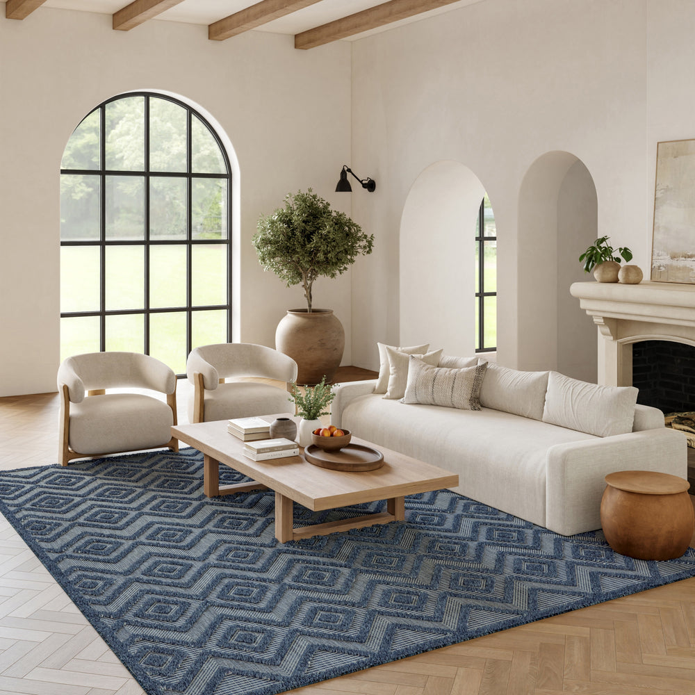 Versatile Indoor/Outdoor Geometric Flatweave Area Rug