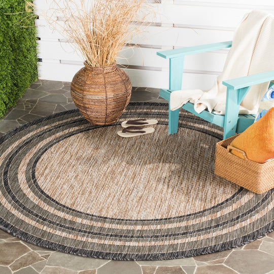 Courtyard Vickie Indoor/ Outdoor Waterproof Patio Backyard Rug