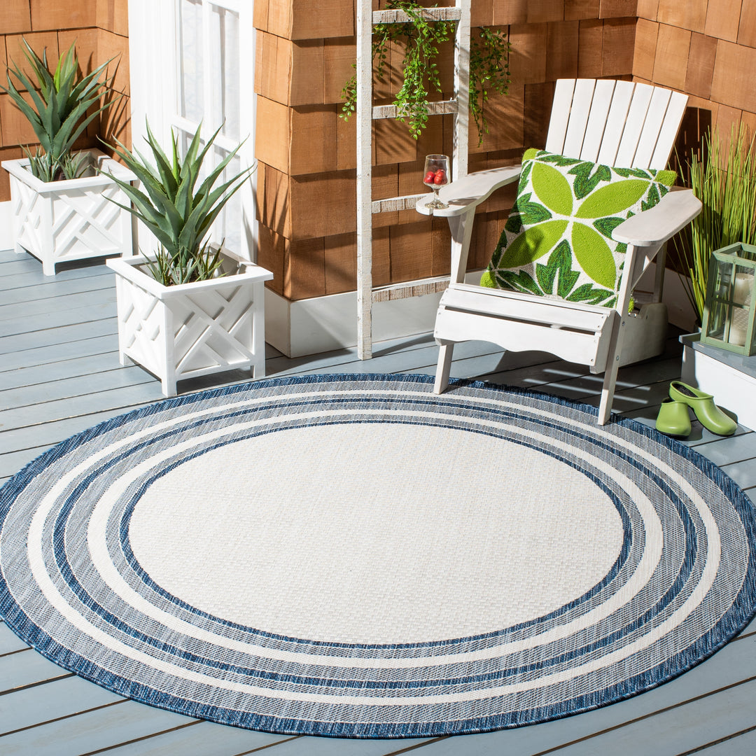 Courtyard Vickie Indoor/ Outdoor Waterproof Patio Backyard Rug