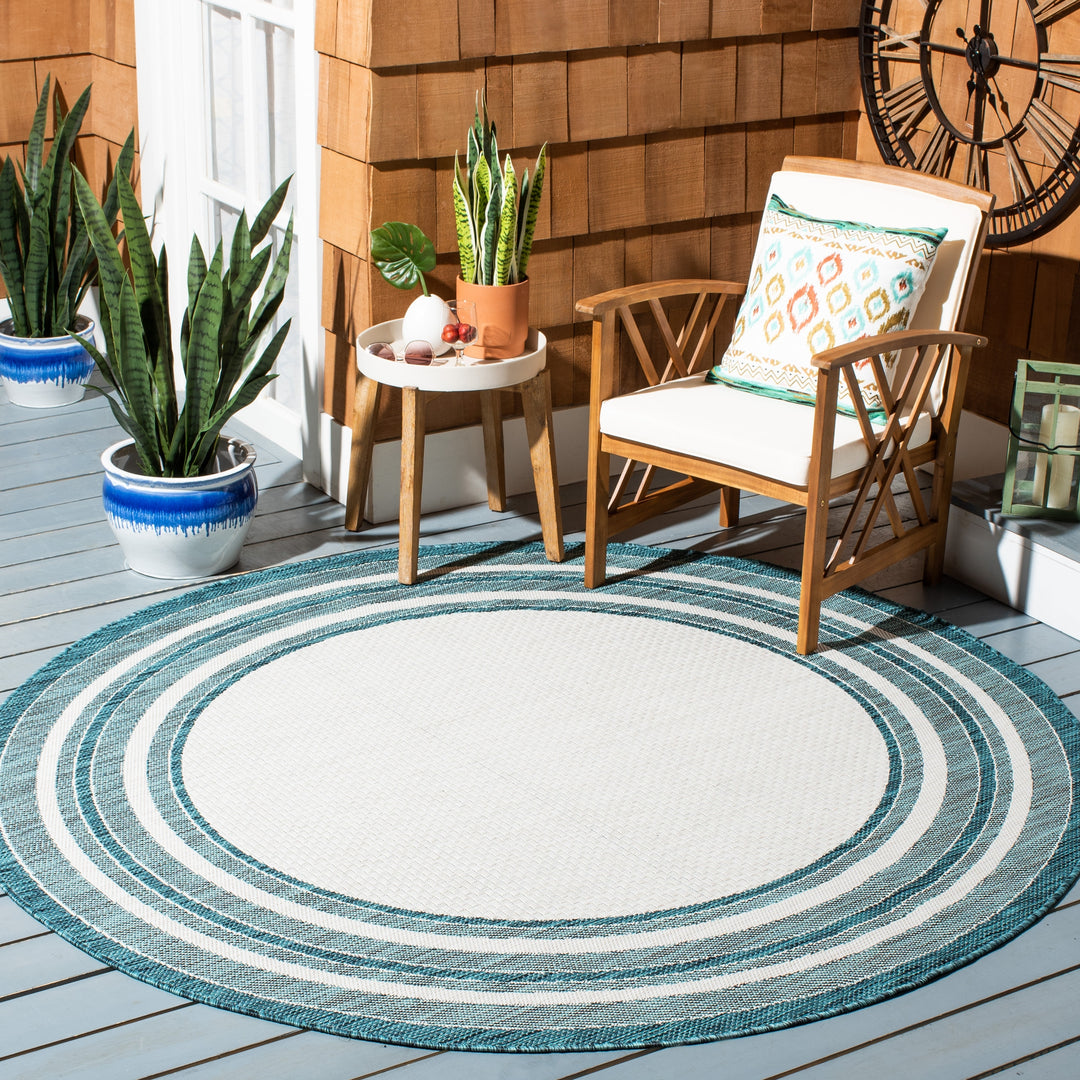 Courtyard Vickie Indoor/ Outdoor Waterproof Patio Backyard Rug