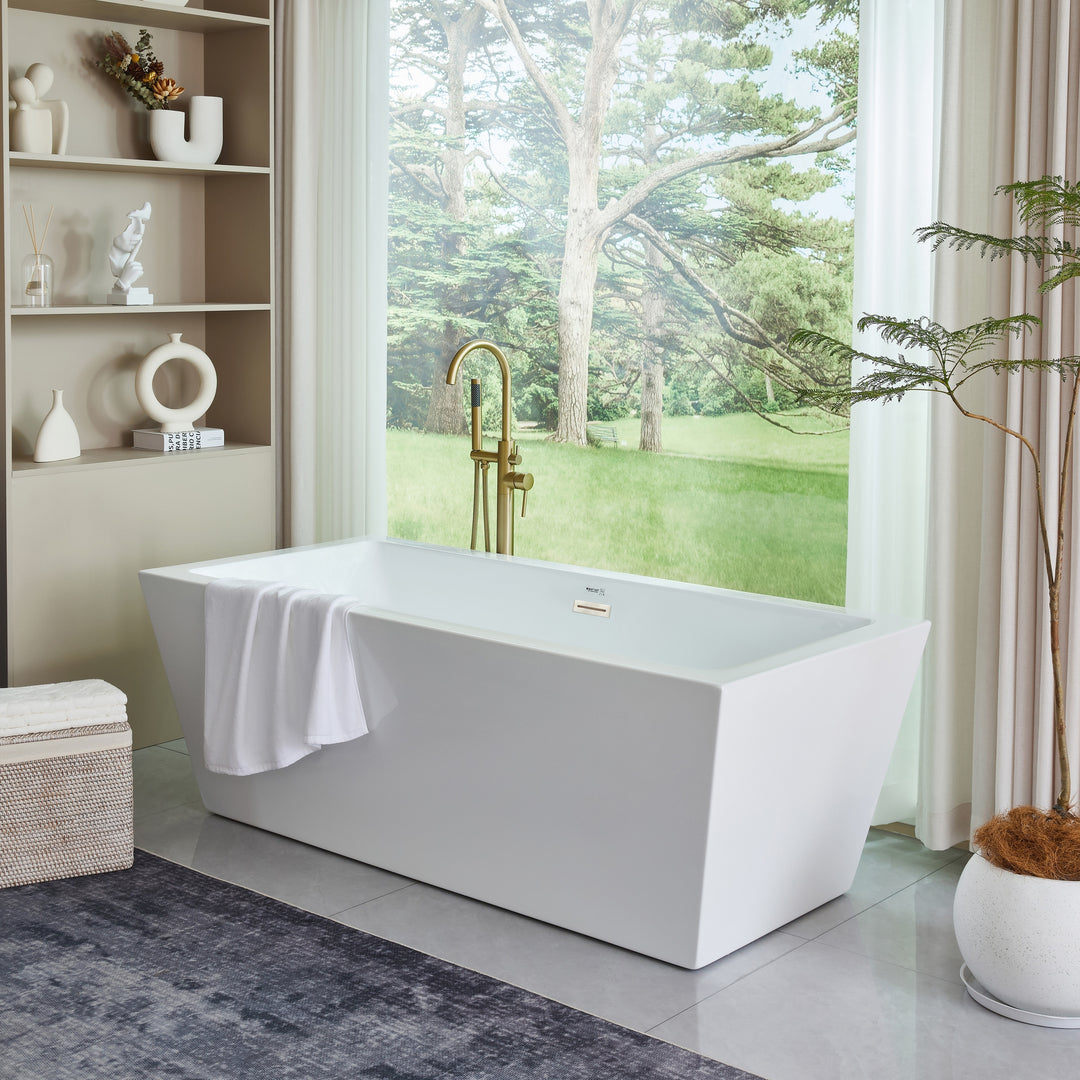 67" Acrylic Freestanding Soaking Bathtub